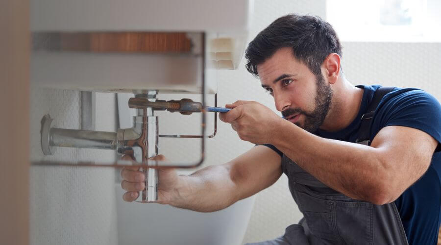 Professional water heater installation services in Tomball, TX